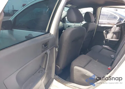 2011 Ford Focus Se from USA, damaged, VIN 1FAHP3FN3BW106564